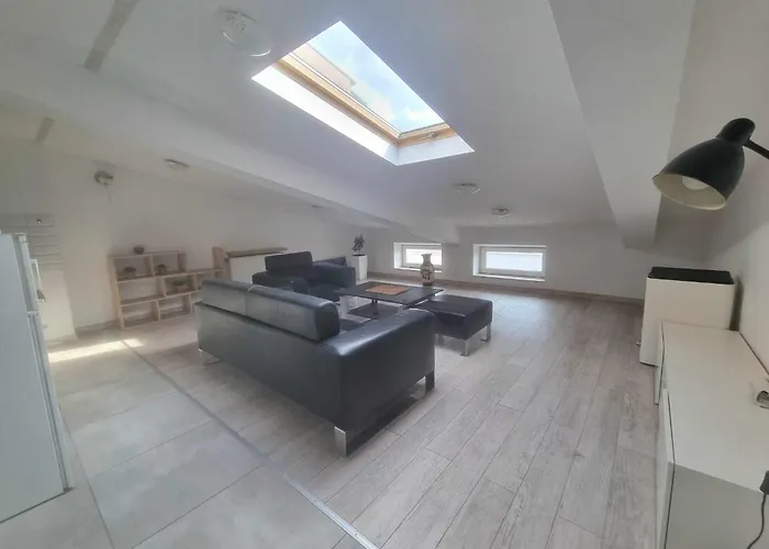 Cozy Apartment In Center