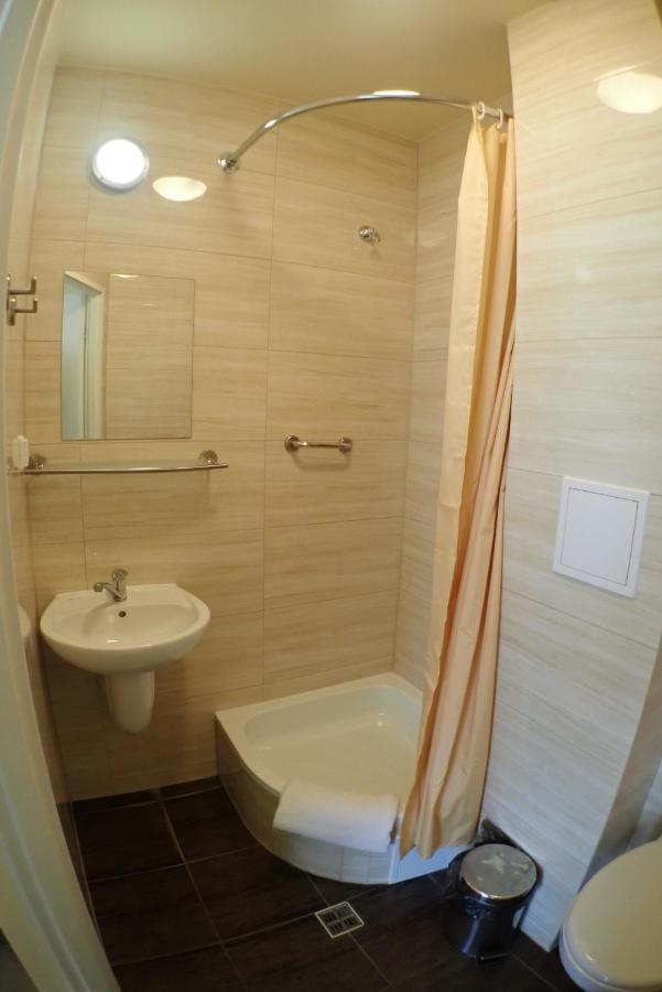 Hotel Nawojka Studenckie
