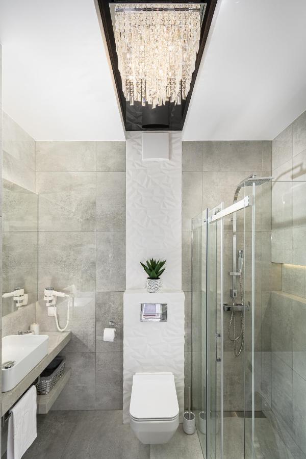Crystal Luxury Rakowicka 20h