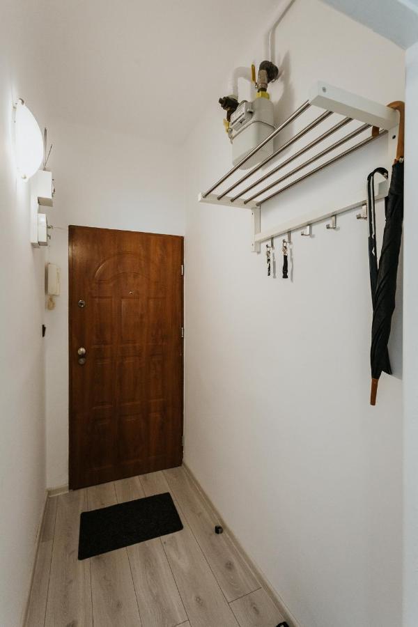 Charming Old Town & Jewish District, Quiet Neighborhood Apartment