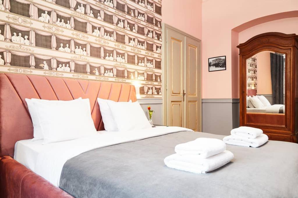 Househost Iii: Podbrzezie Street Krakow