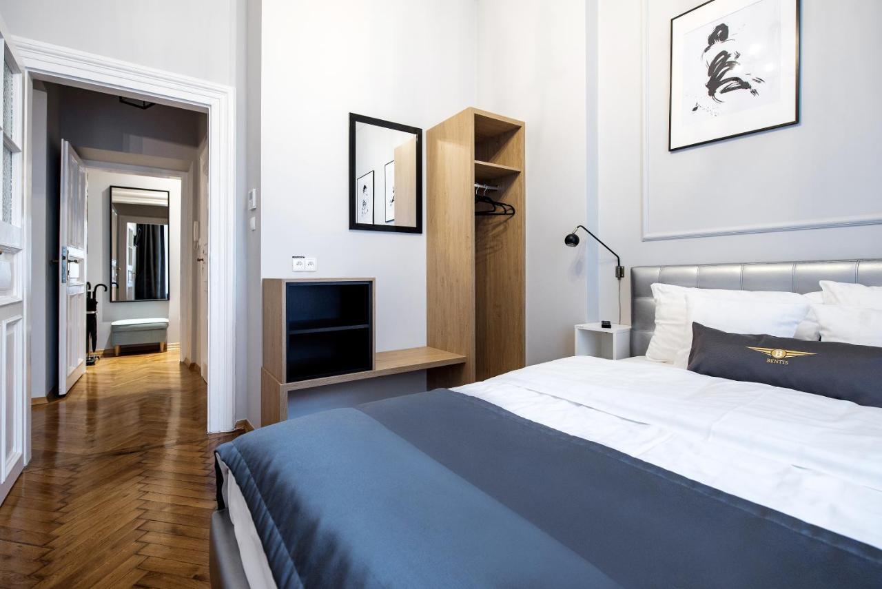 Bentis Luxury *