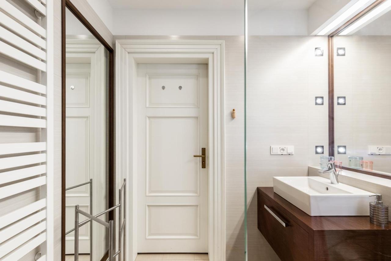 Palac Zieleniewskich Sw Marka 31 Apartment