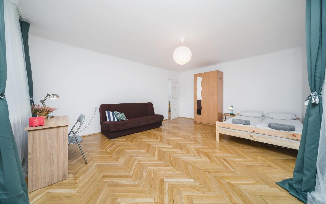 Sunshine Parkside Hideaway - 3 Bedroom - By Upstairs