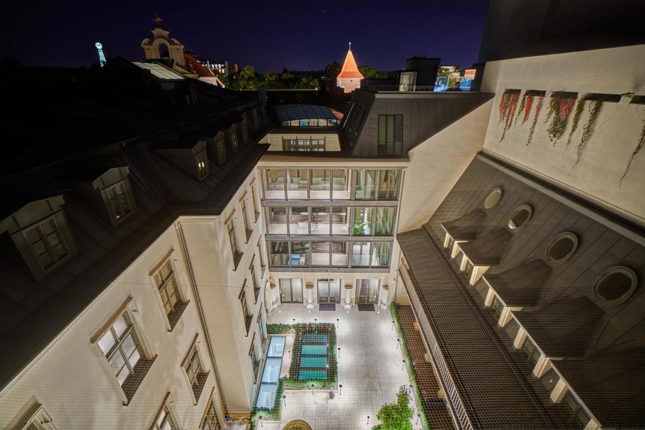 H15 Luxury Palace - Destigo