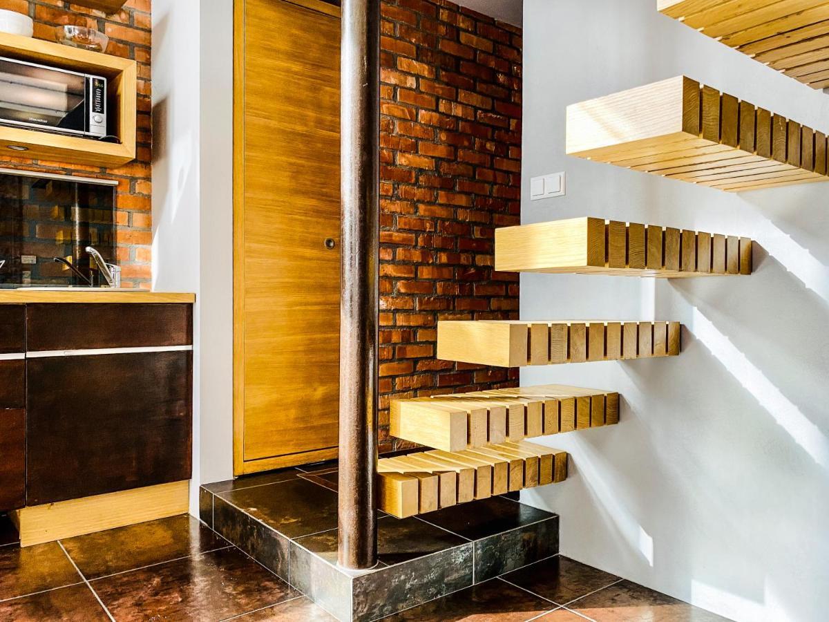 Zwierzyniecka Lofts With Patio, Cracow Heart Old Town Apartamento