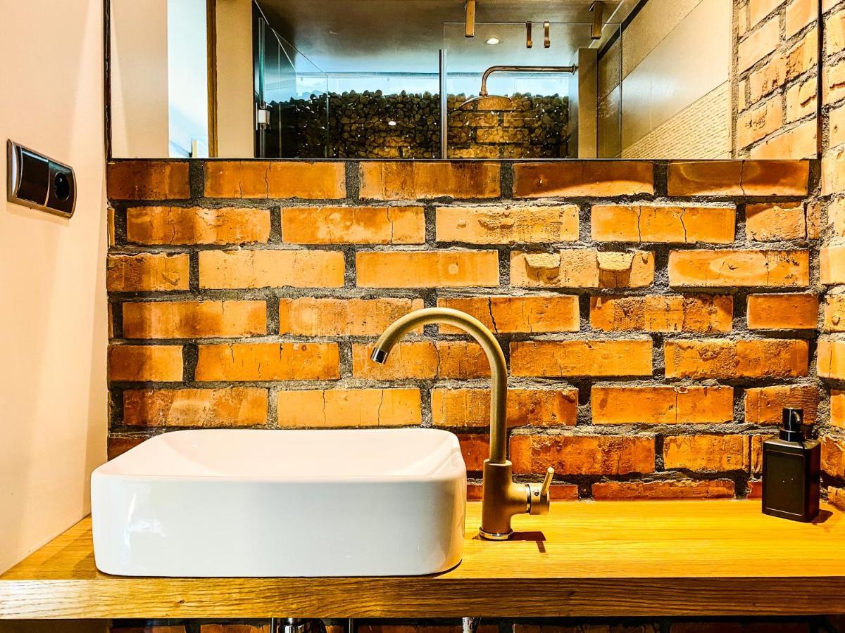 Zwierzyniecka Lofts With Patio, Cracow Heart Old Town Apartamento