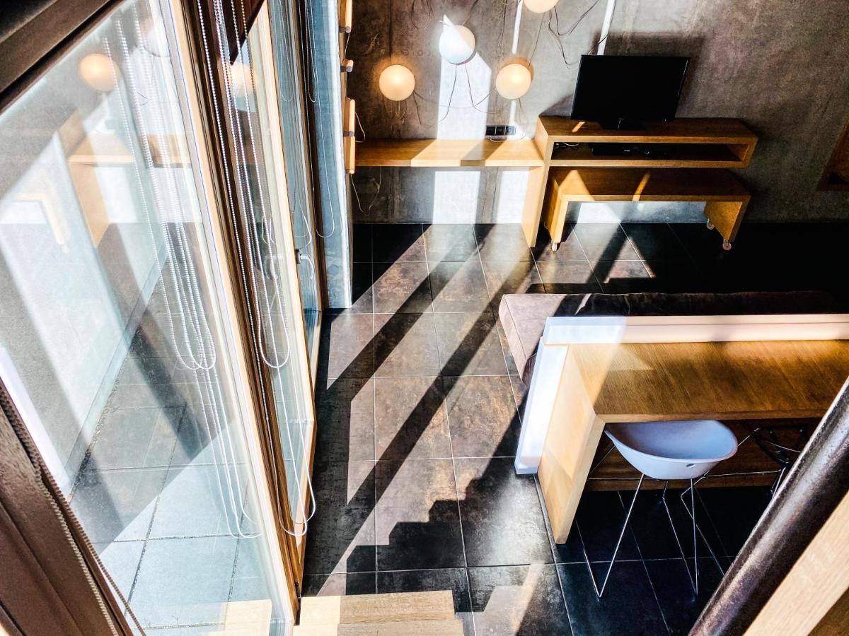 Apartamento Zwierzyniecka Lofts With Patio, Cracow Heart Old Town *