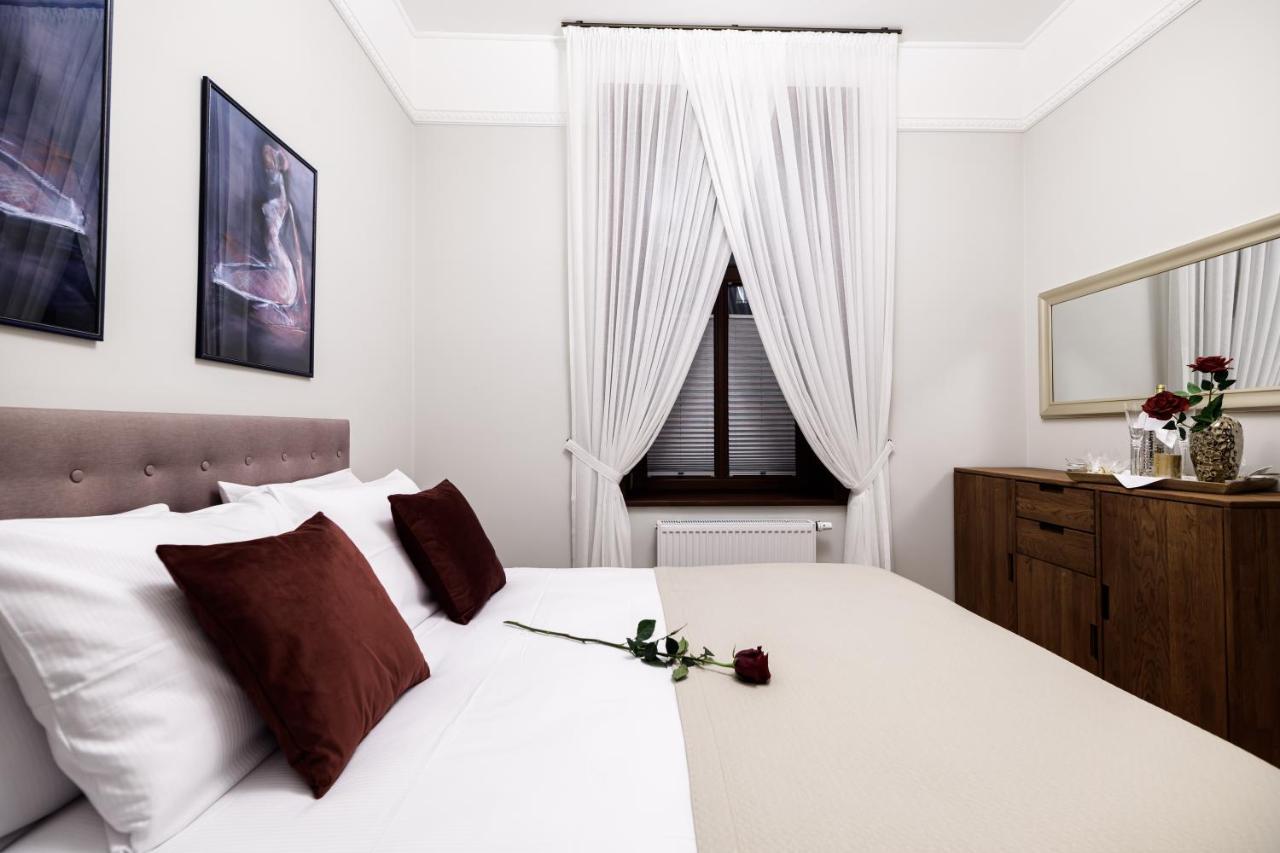 Aparthotel Arianska 16 By Nearto Pl