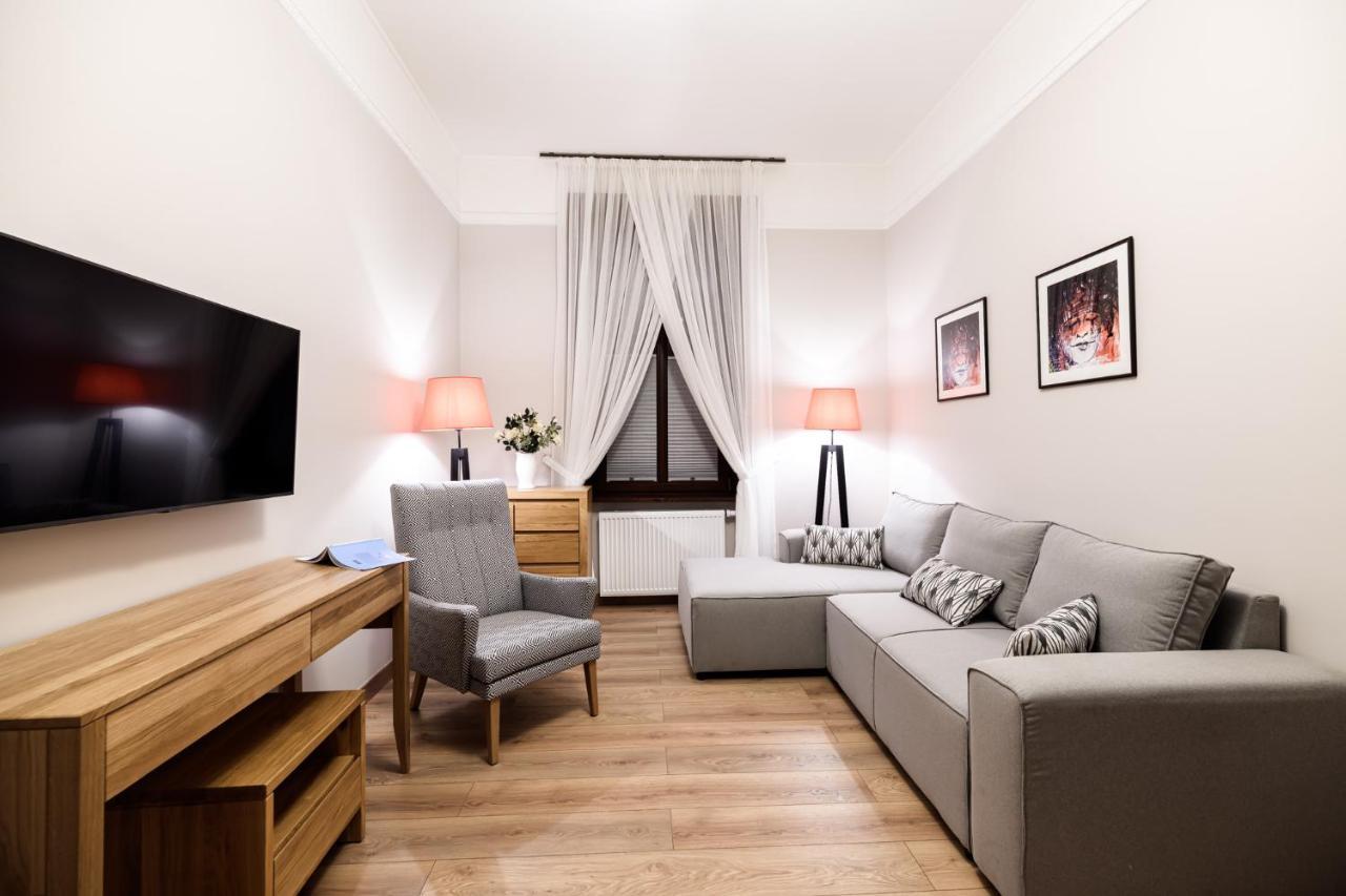 Aparthotel Arianska 16 By Nearto Pl *