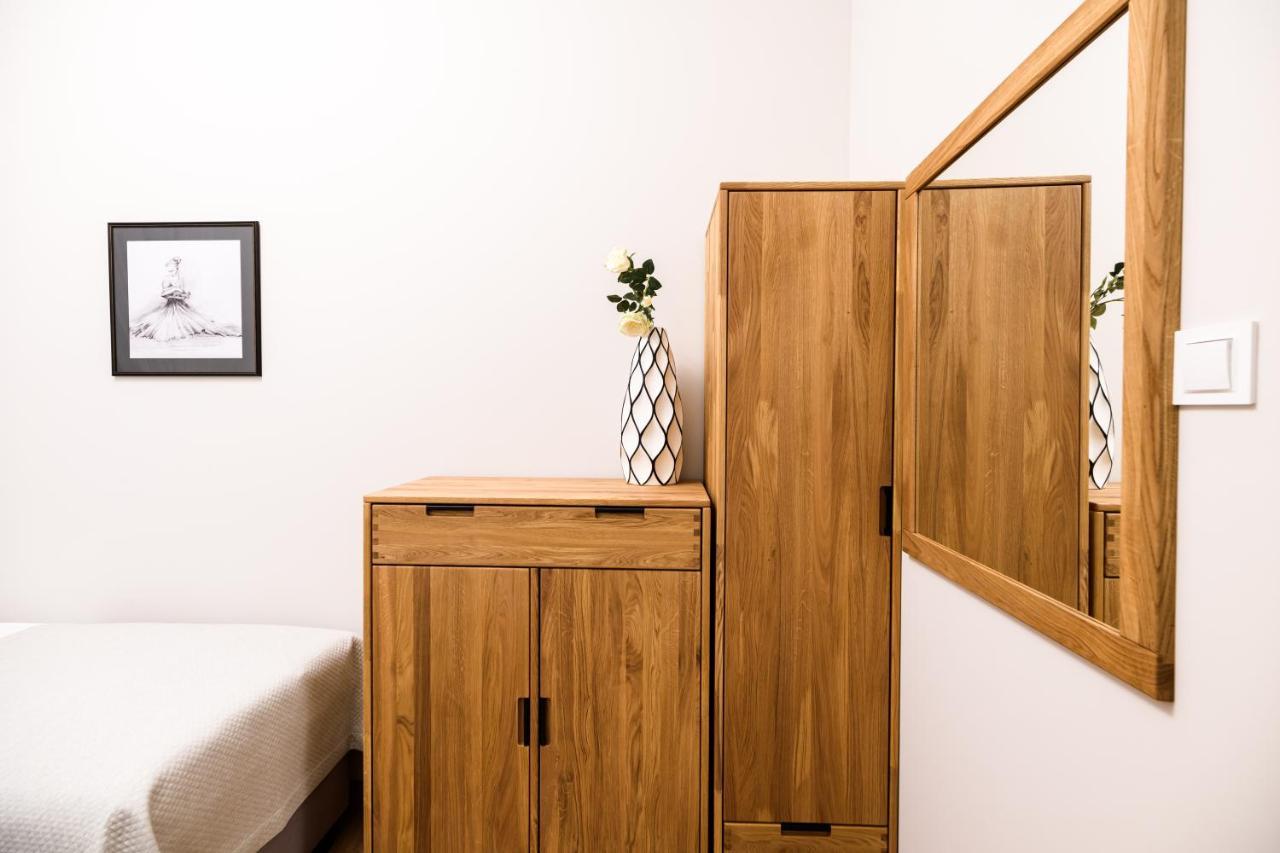 Arianska 16 By Nearto Pl Aparthotel *