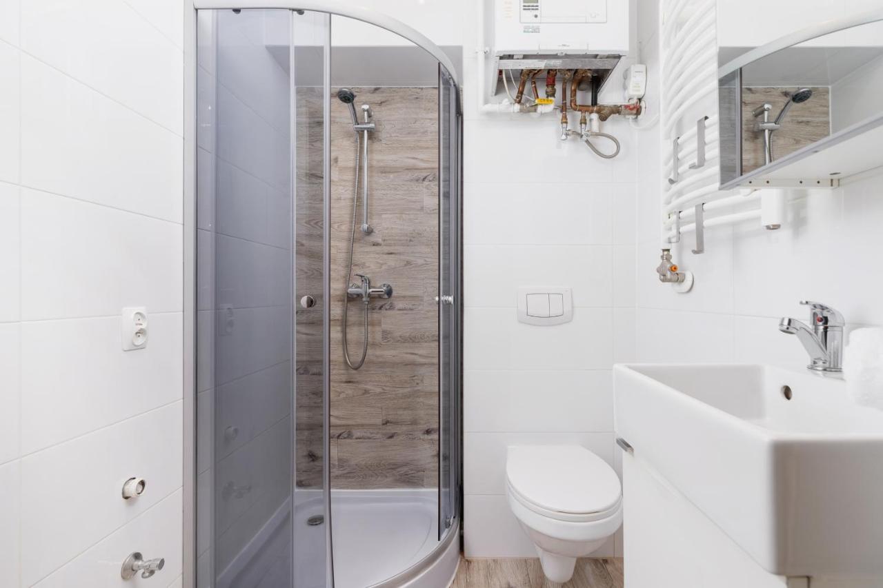 Bosacka Cracow By Renters Apartment Krakow