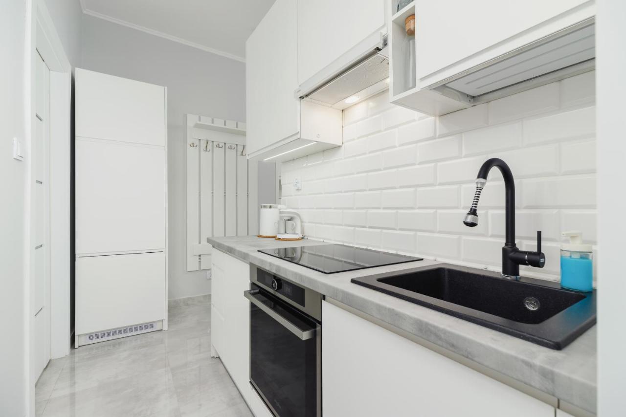 Apartment Smoluchowskiego Cracow By Renters Krakow