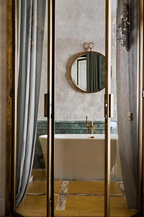 H15 Luxury Palace - Destigo Hotel