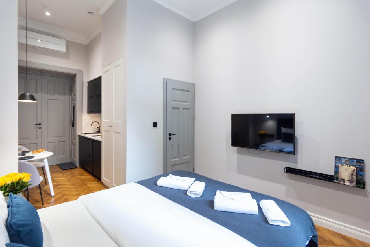 Apartament Nola *