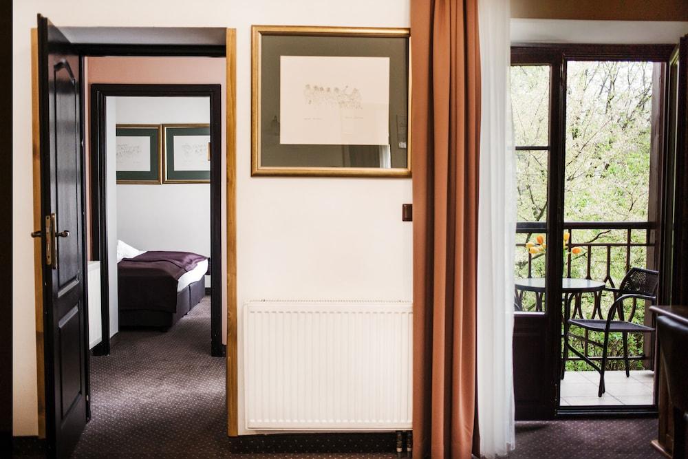 Eden Hotel 3*