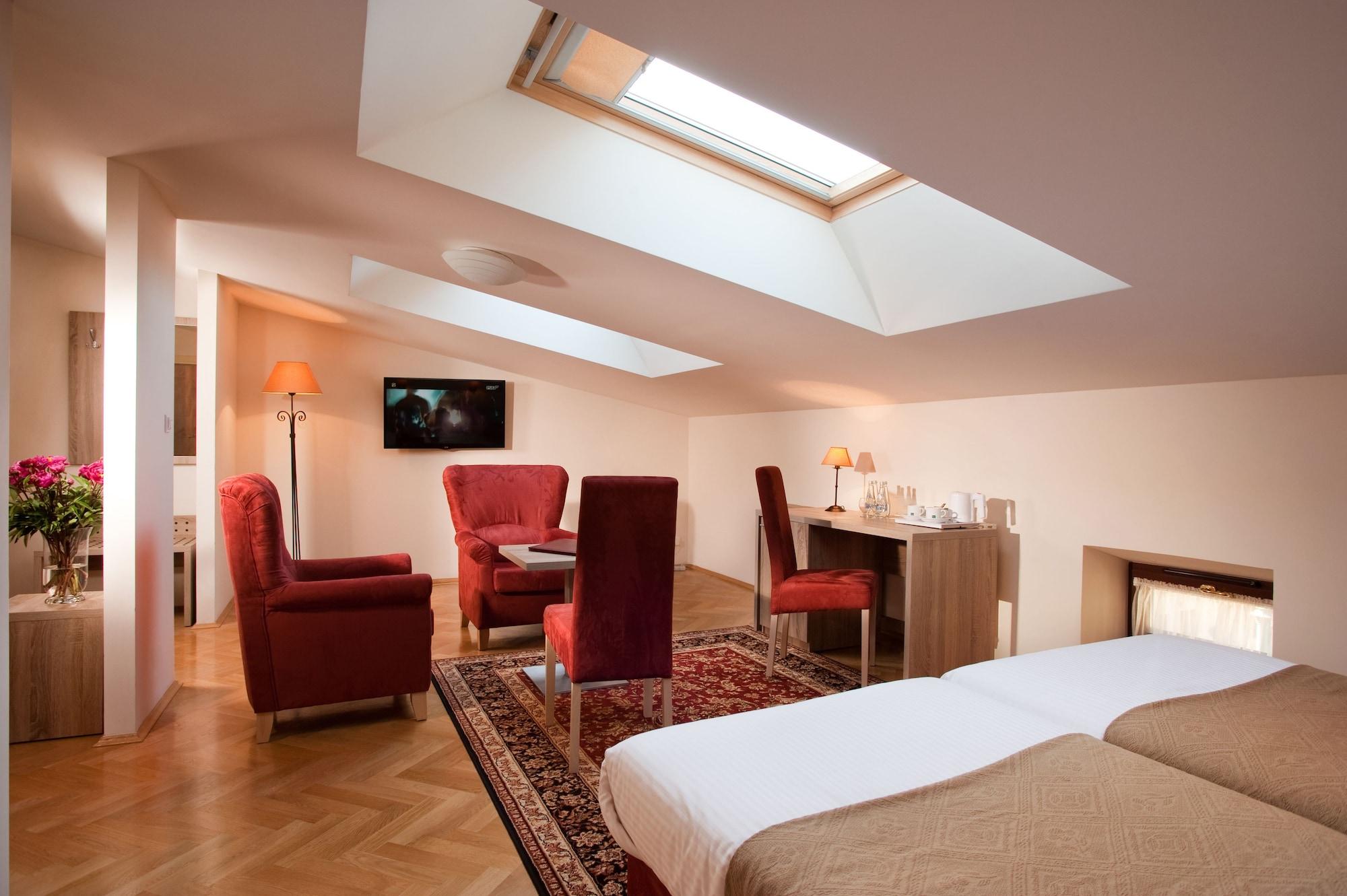 Santi 4* Krakow
