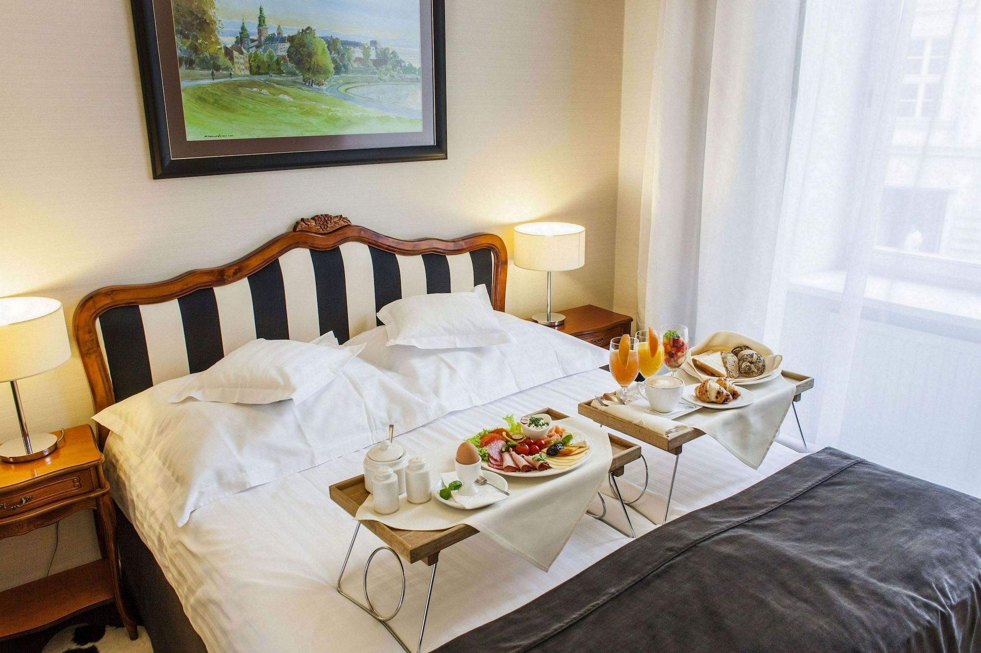 Senacki Hotel