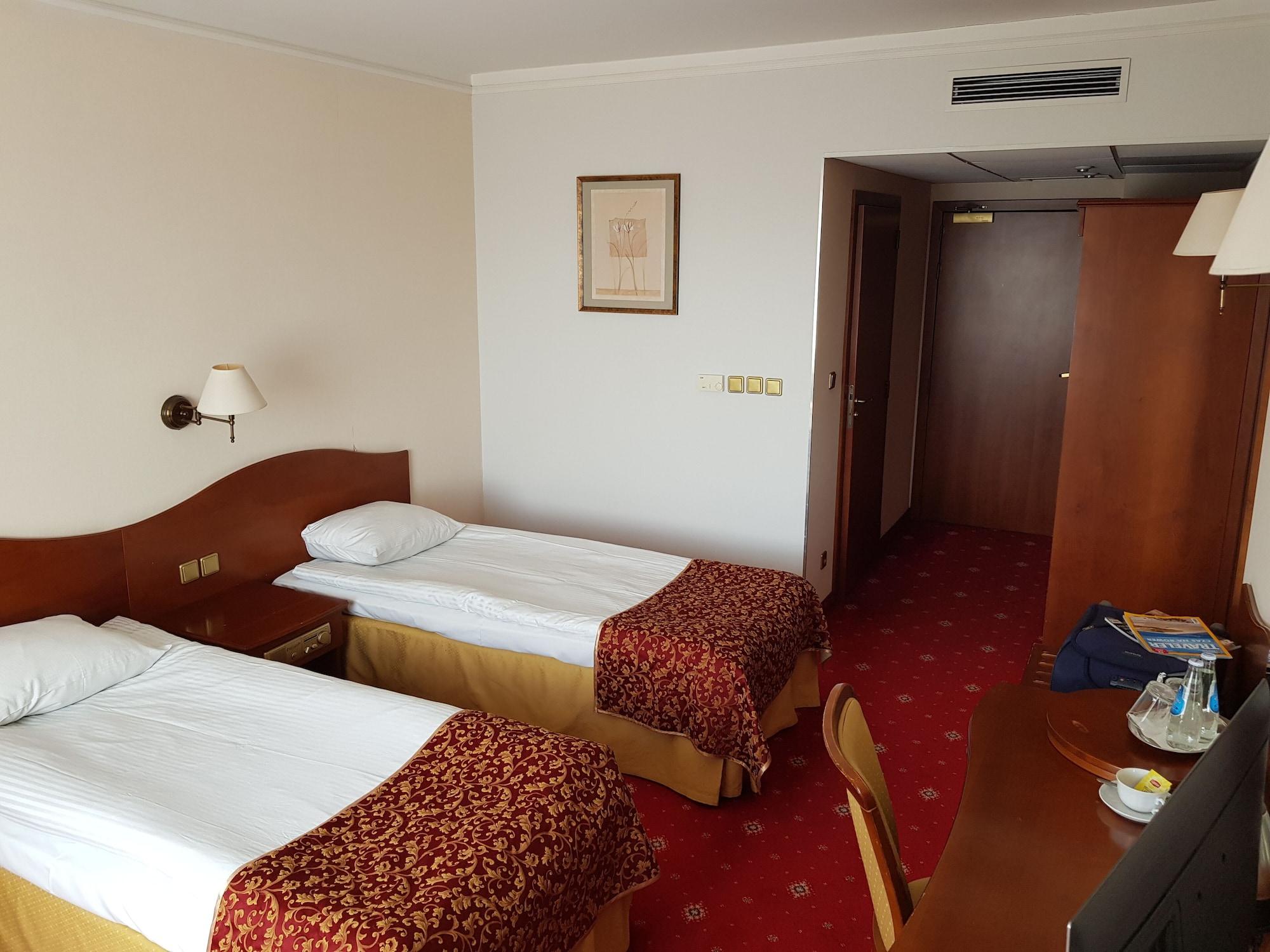 Hotel Sympozjum & Spa 4*