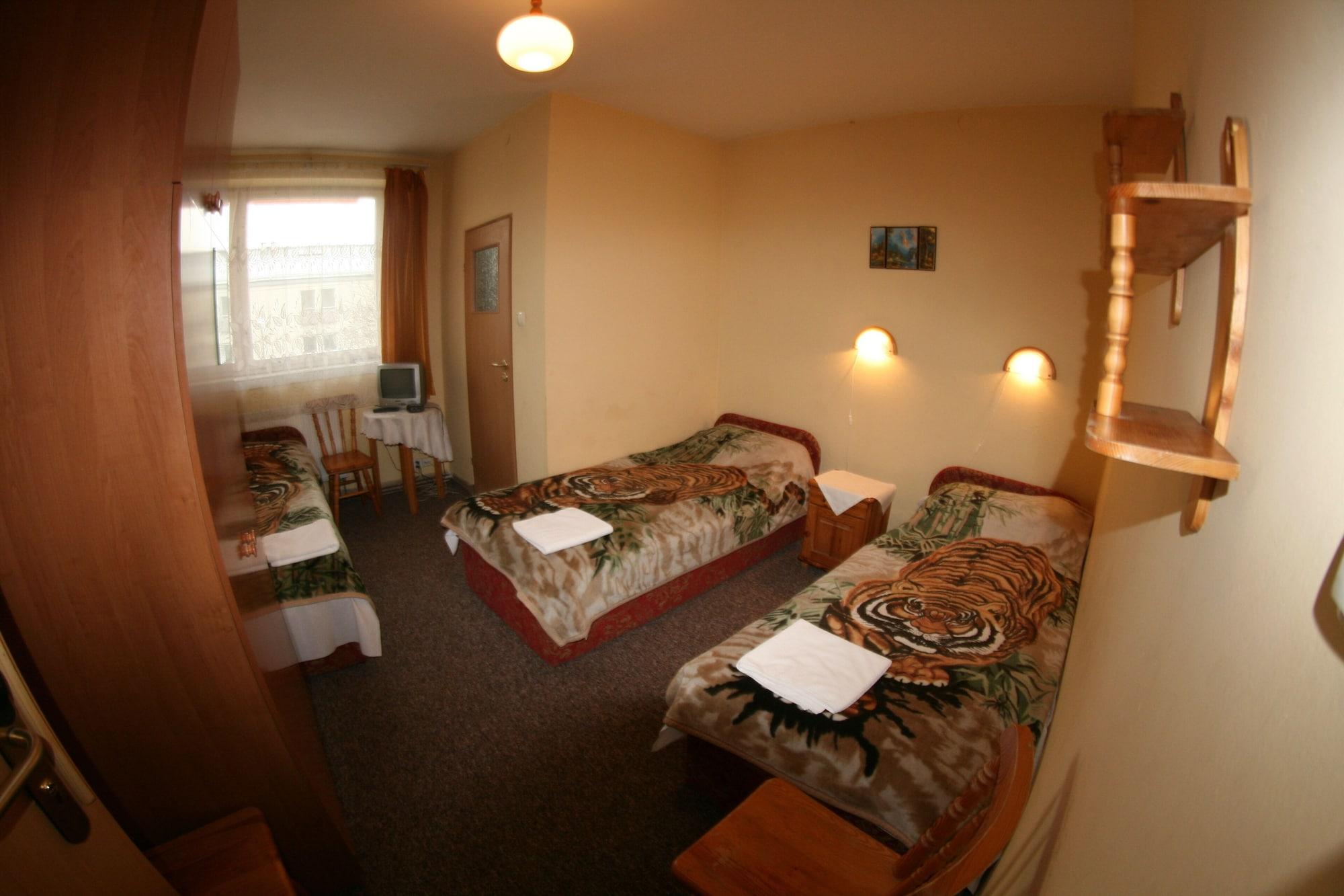Daisy Superior Hotel 3*