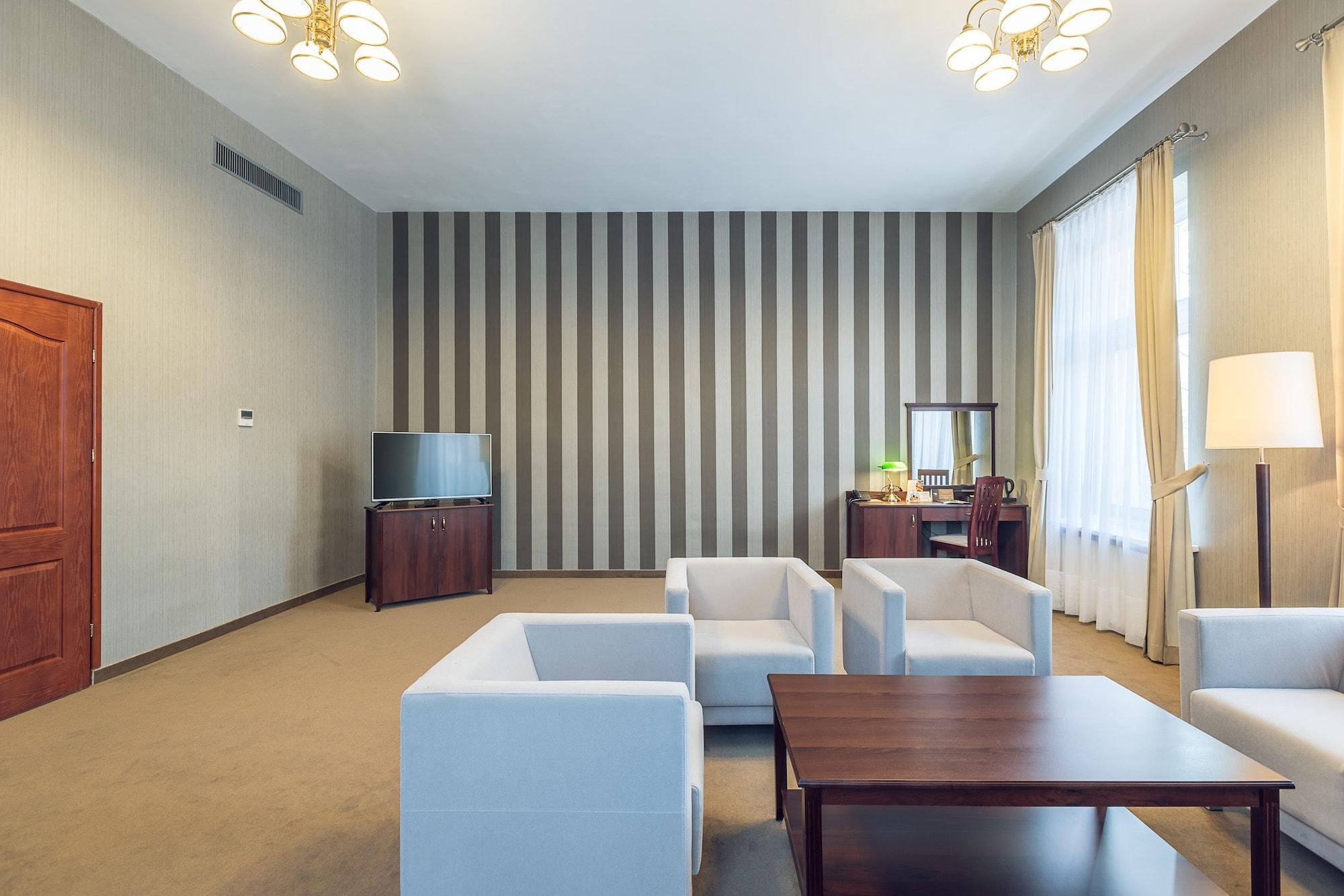 Hotel Royal 3*