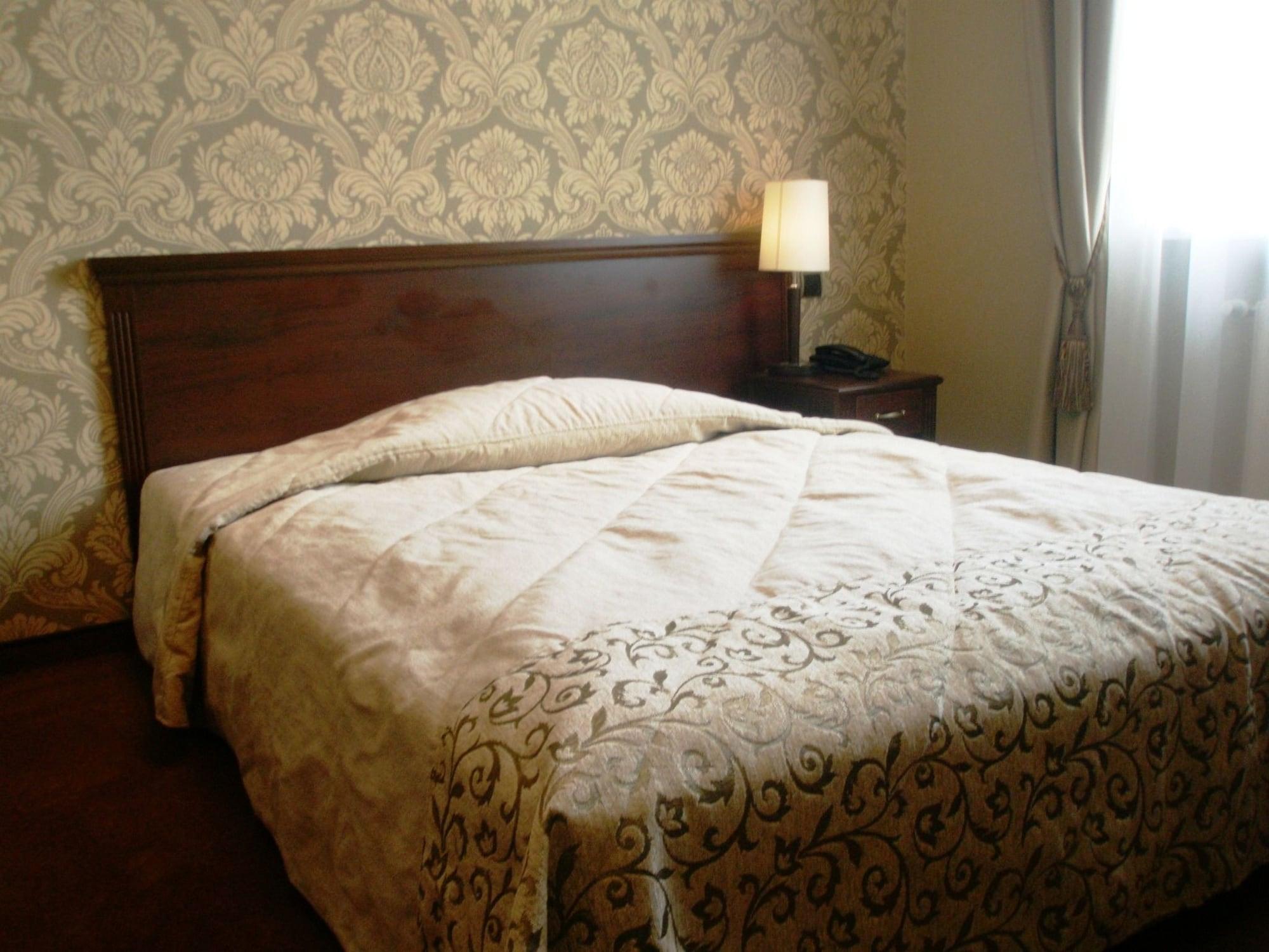 Royal Hotel
