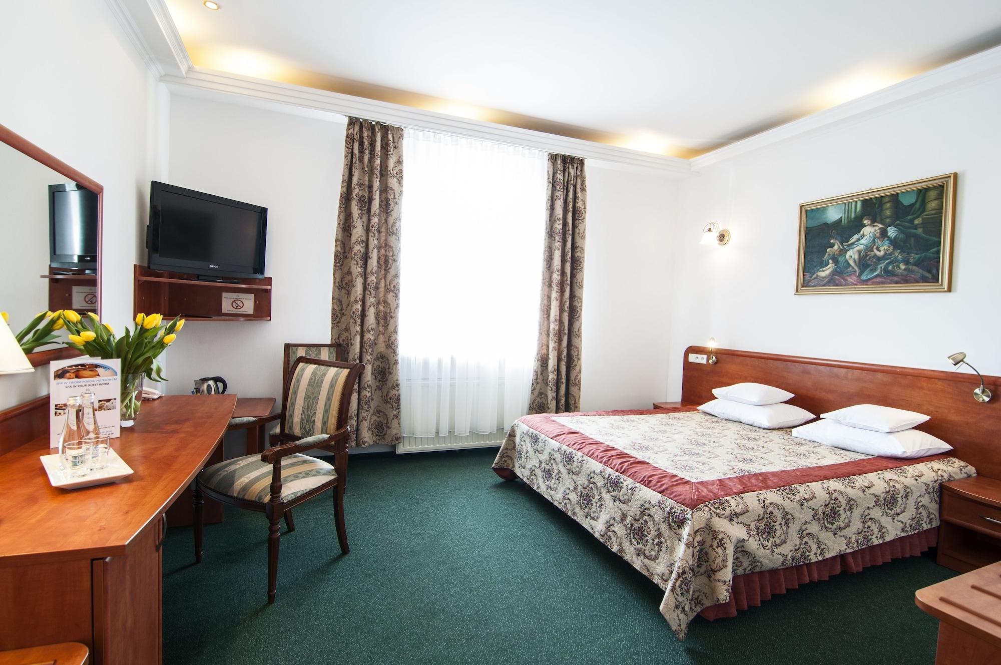Artur 3* Krakow
