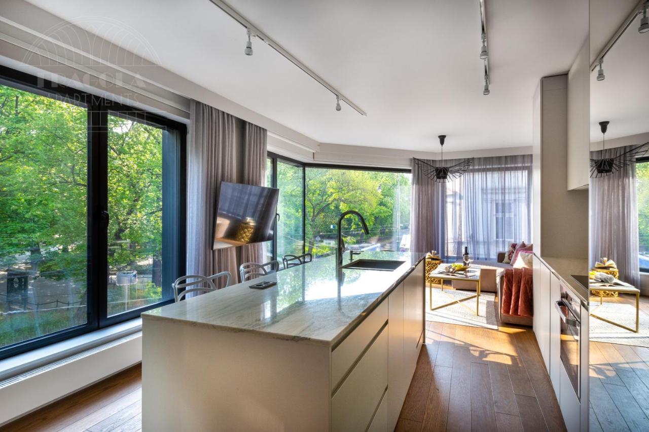 Modern View Of Planty Park Apartment Krakow