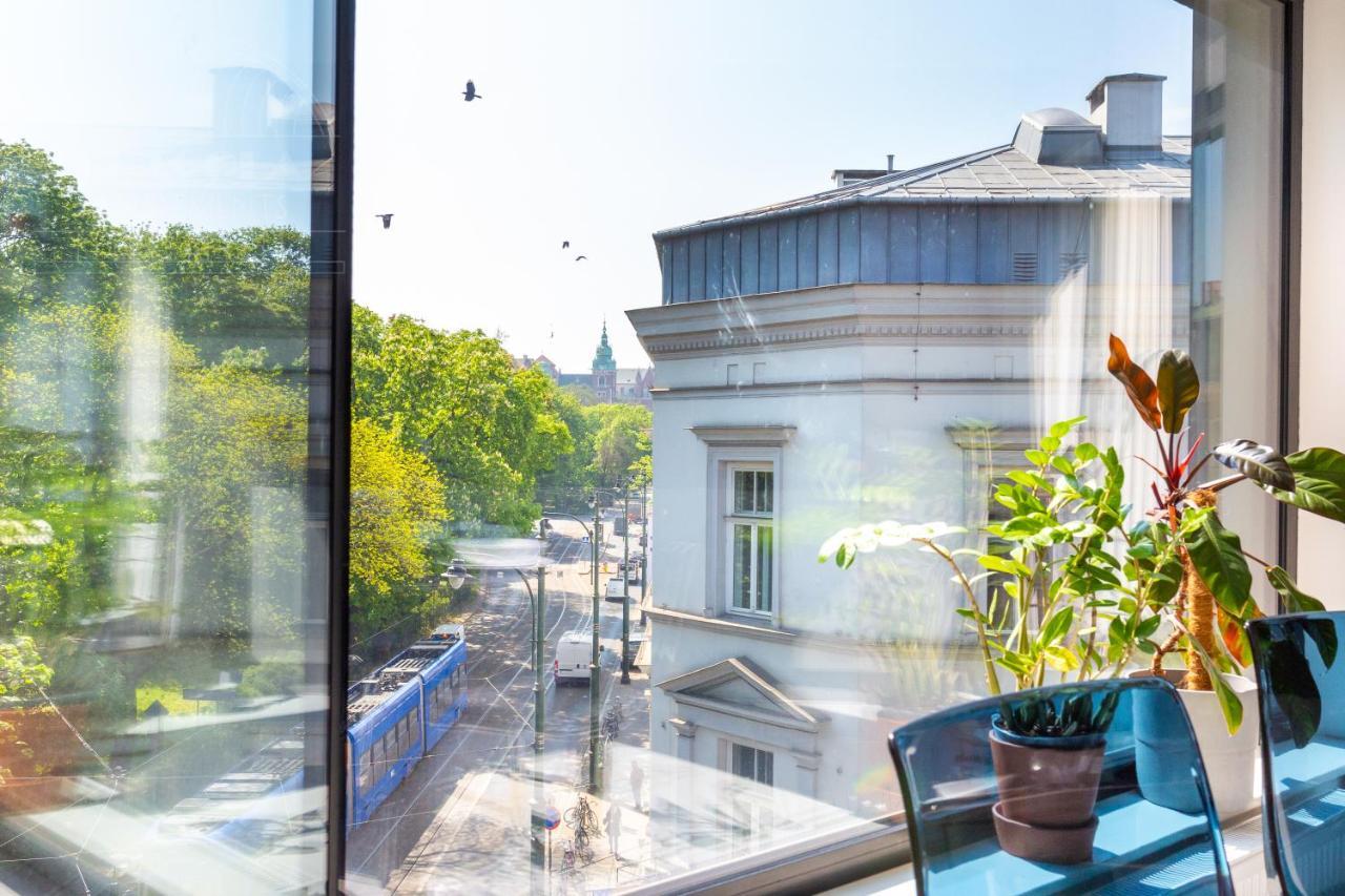 Modern View Of Planty Park Apartment Krakow