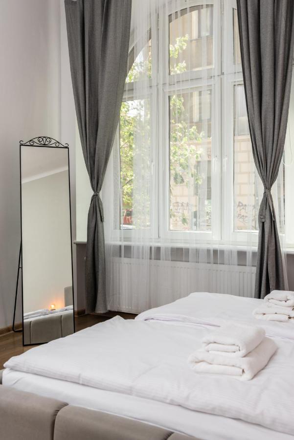 Kollataja - 2 Bedroom Old Town - By Upstairs