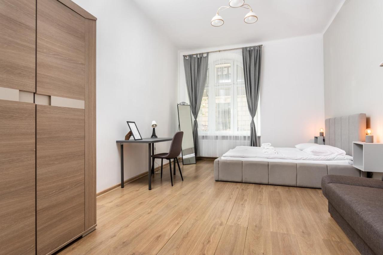 Kollataja - 2 Bedroom Old Town - By Upstairs Apartment Krakow