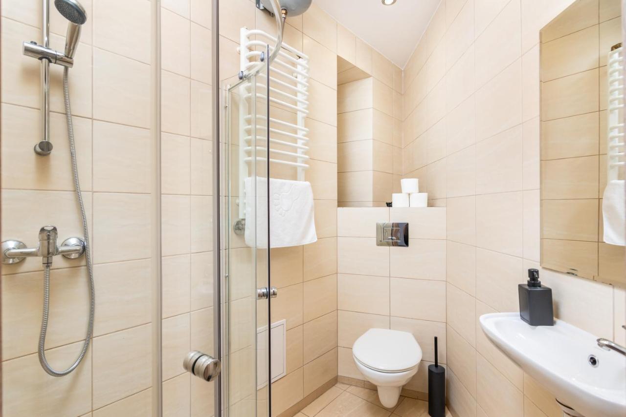 Apartment Kollataja - 2 Bedroom Old Town - By Upstairs *