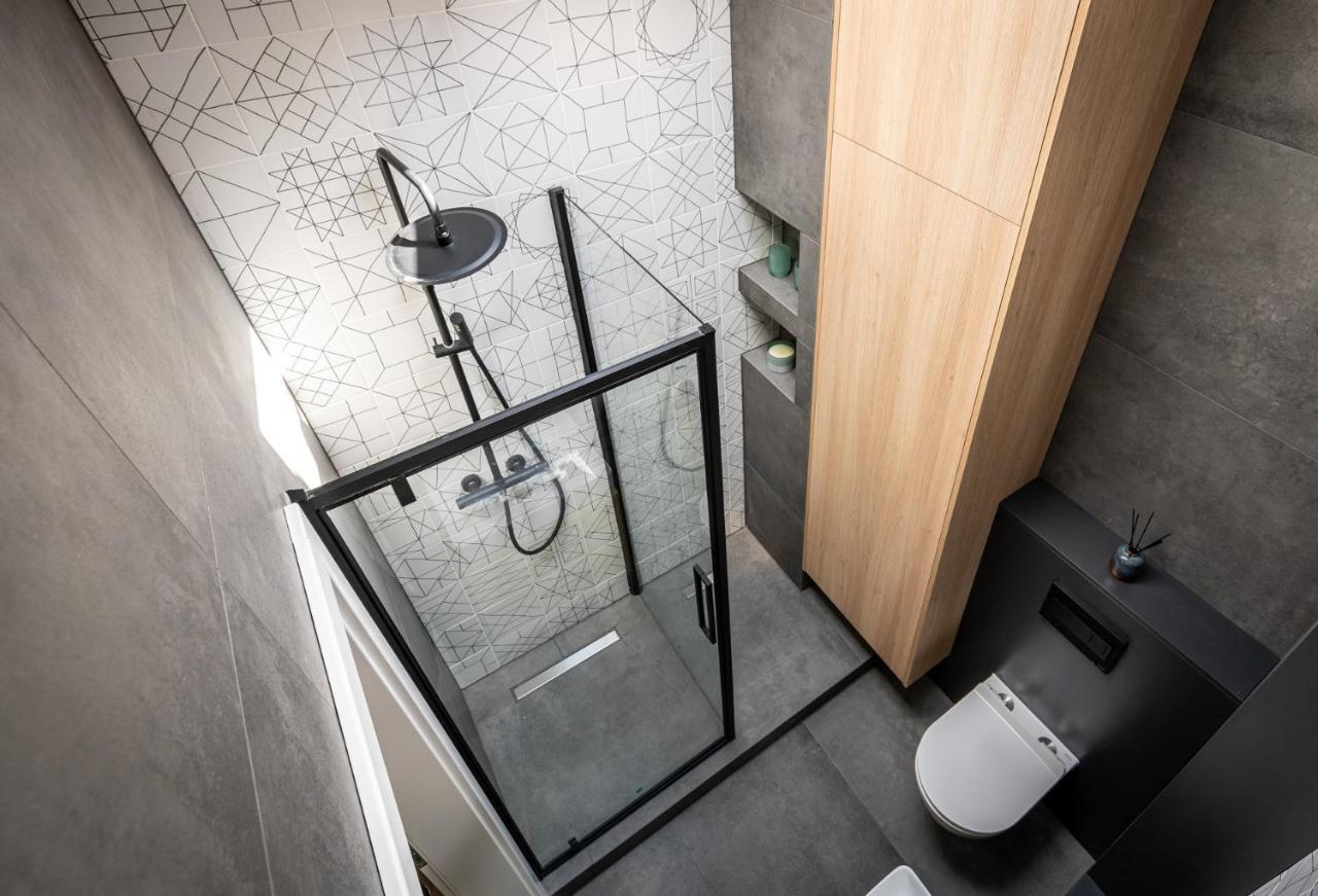 Smart - Old Town & Main Train Station - By Upstairs Apartment Krakau