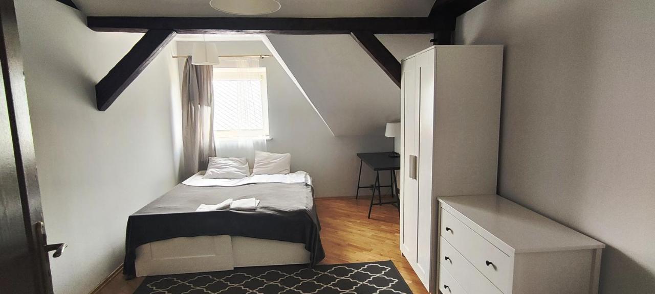 Apartament Abamus *