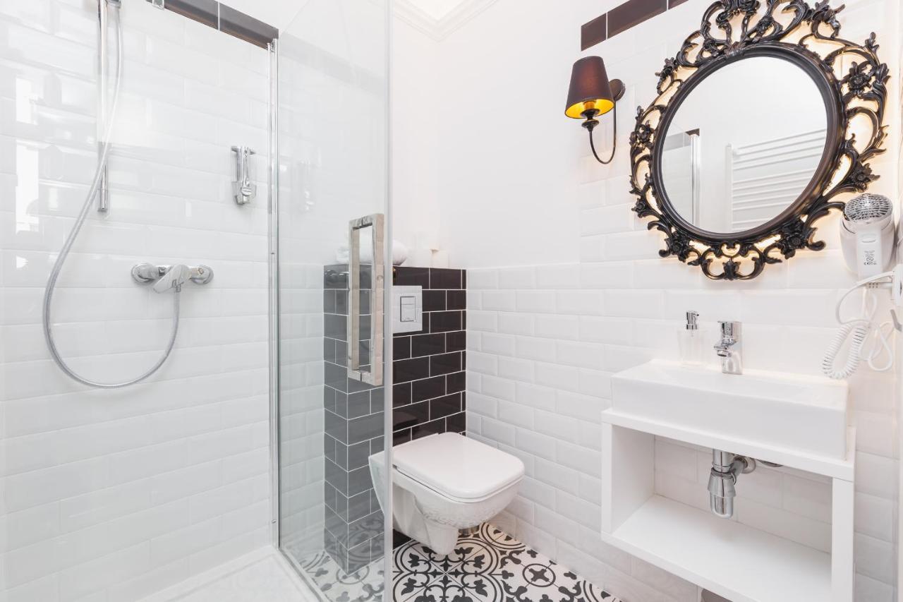 Traveler's Choice - Old Town - By Upstairs Apartamento