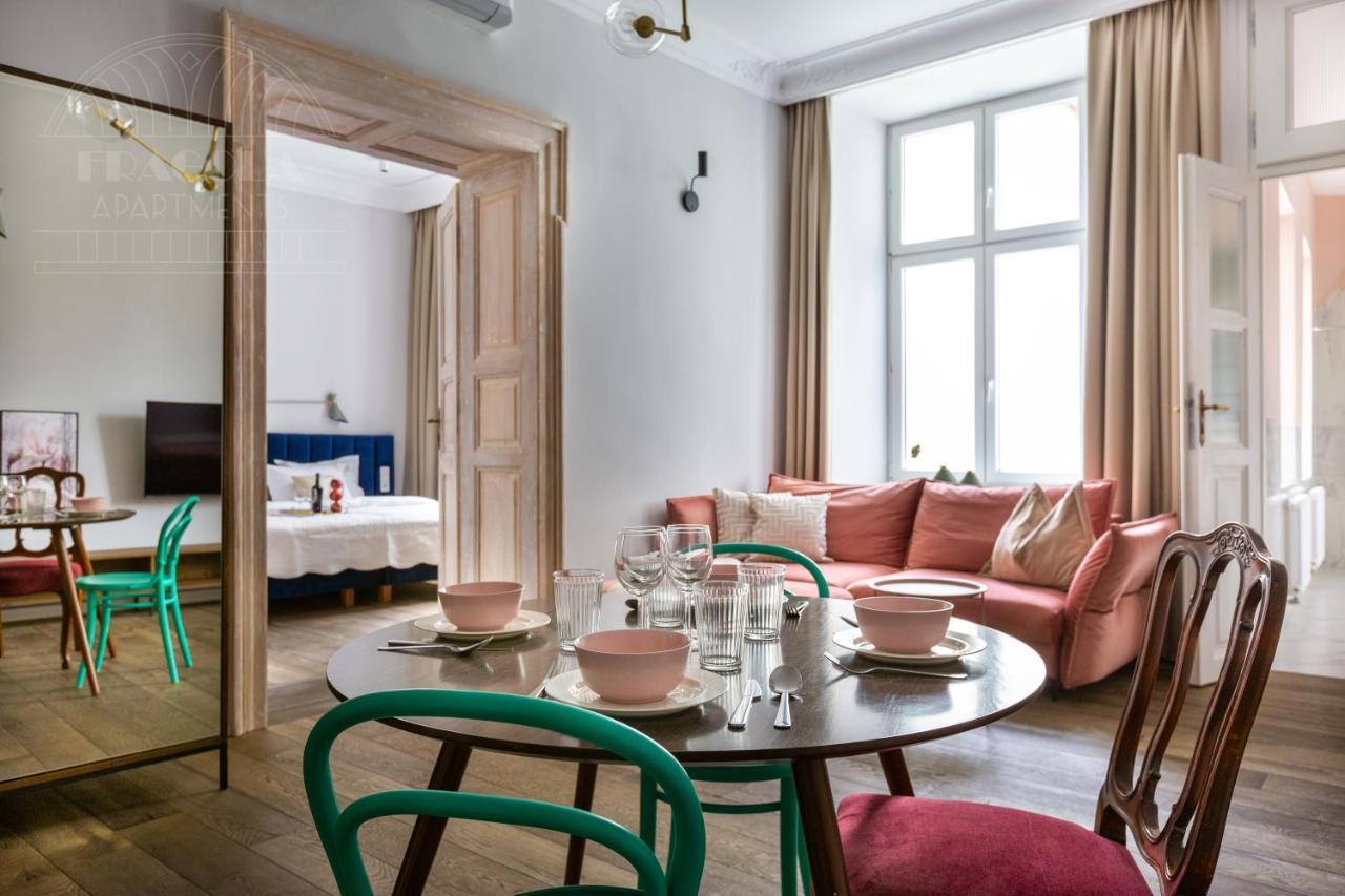 Fragola Old Town Apartment