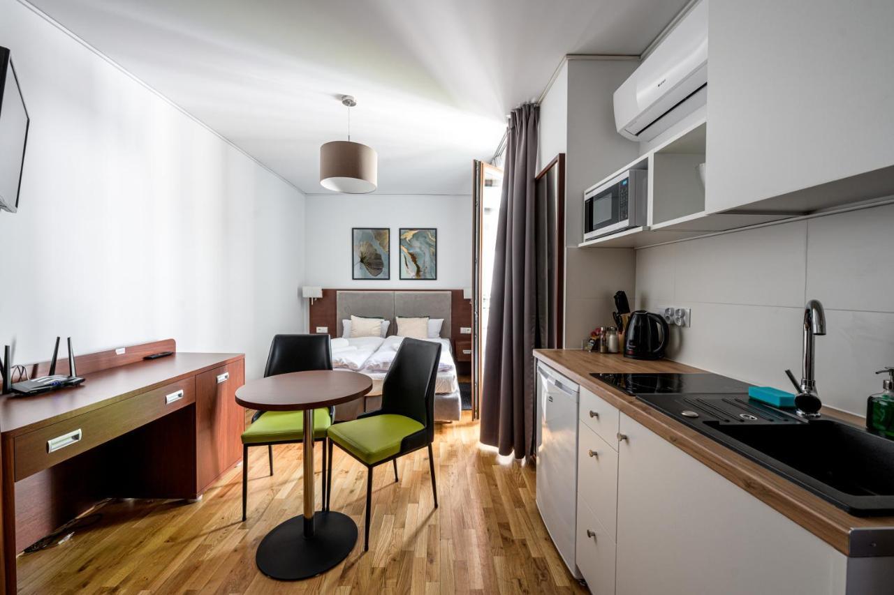 On/set Apartament *