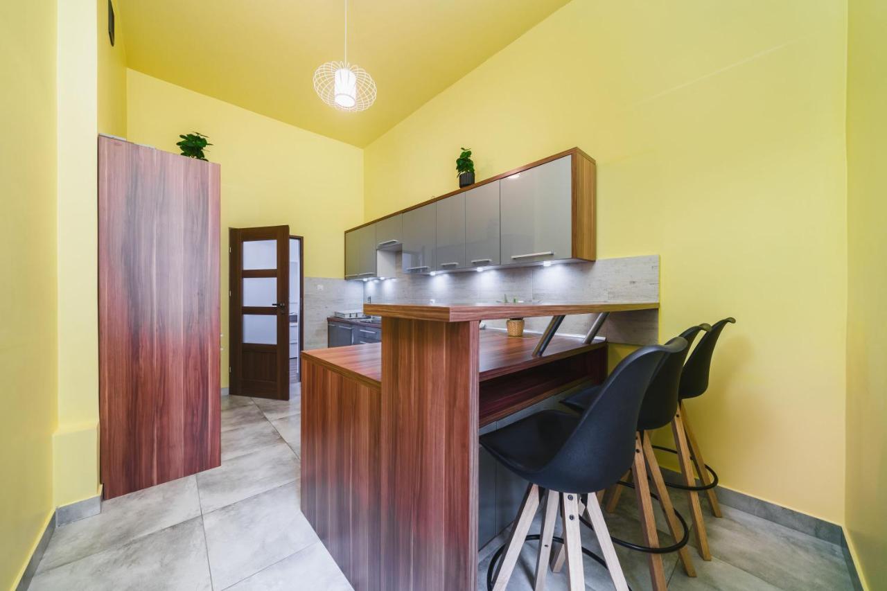 Aparthotel Barbakan Old Town Cracóvia
