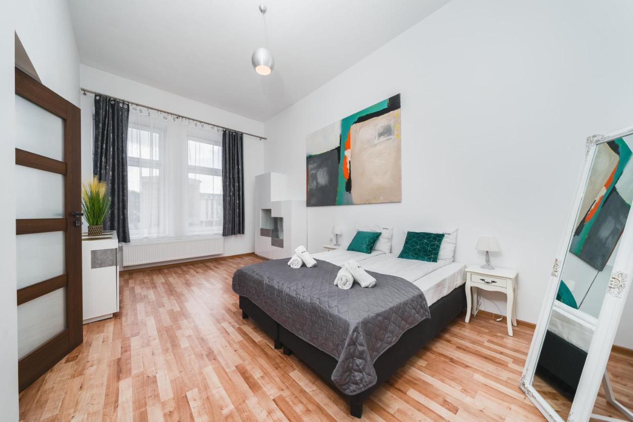 Aparthotel Barbakan Old Town 3*