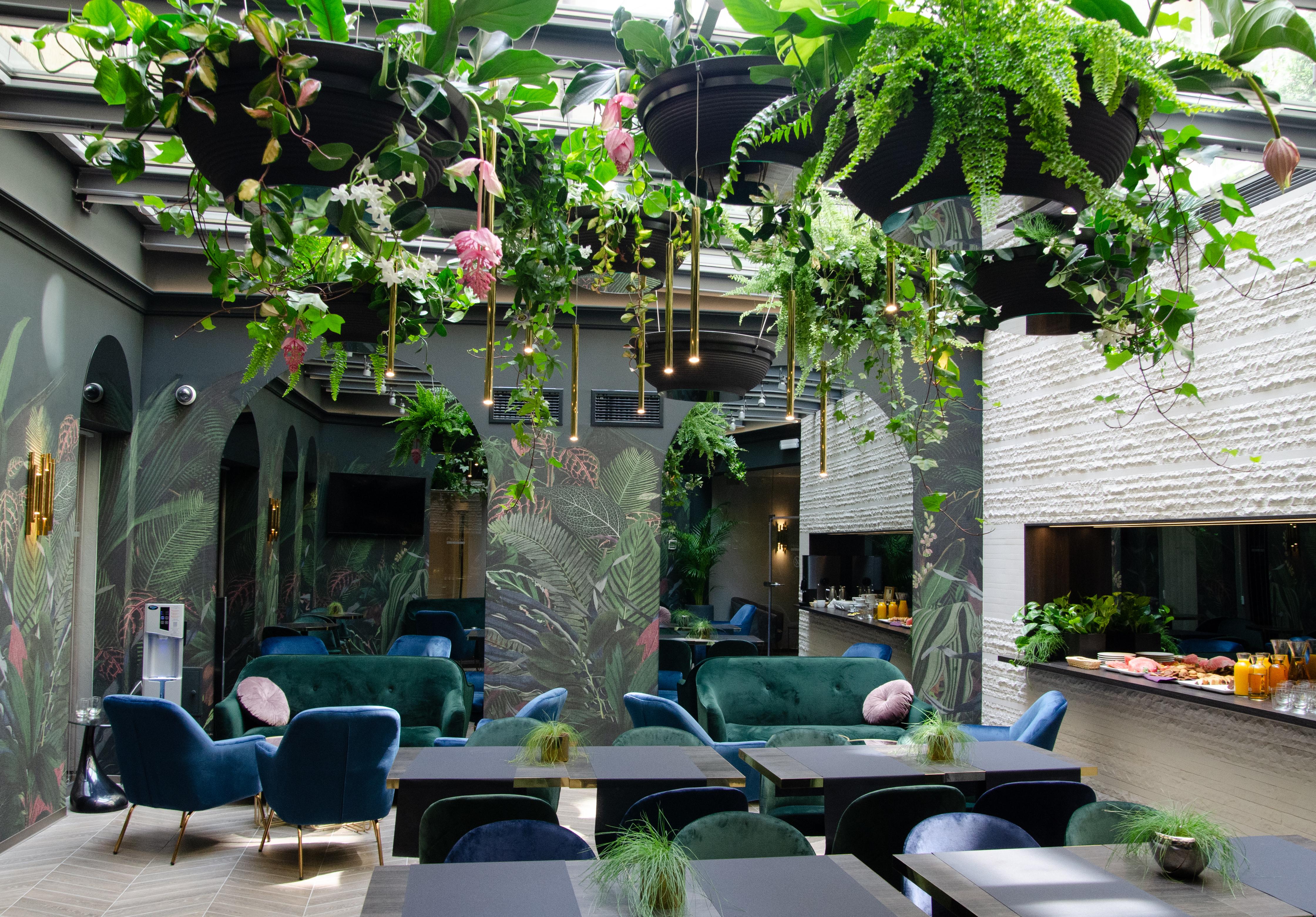 Atrium Hotel 3*