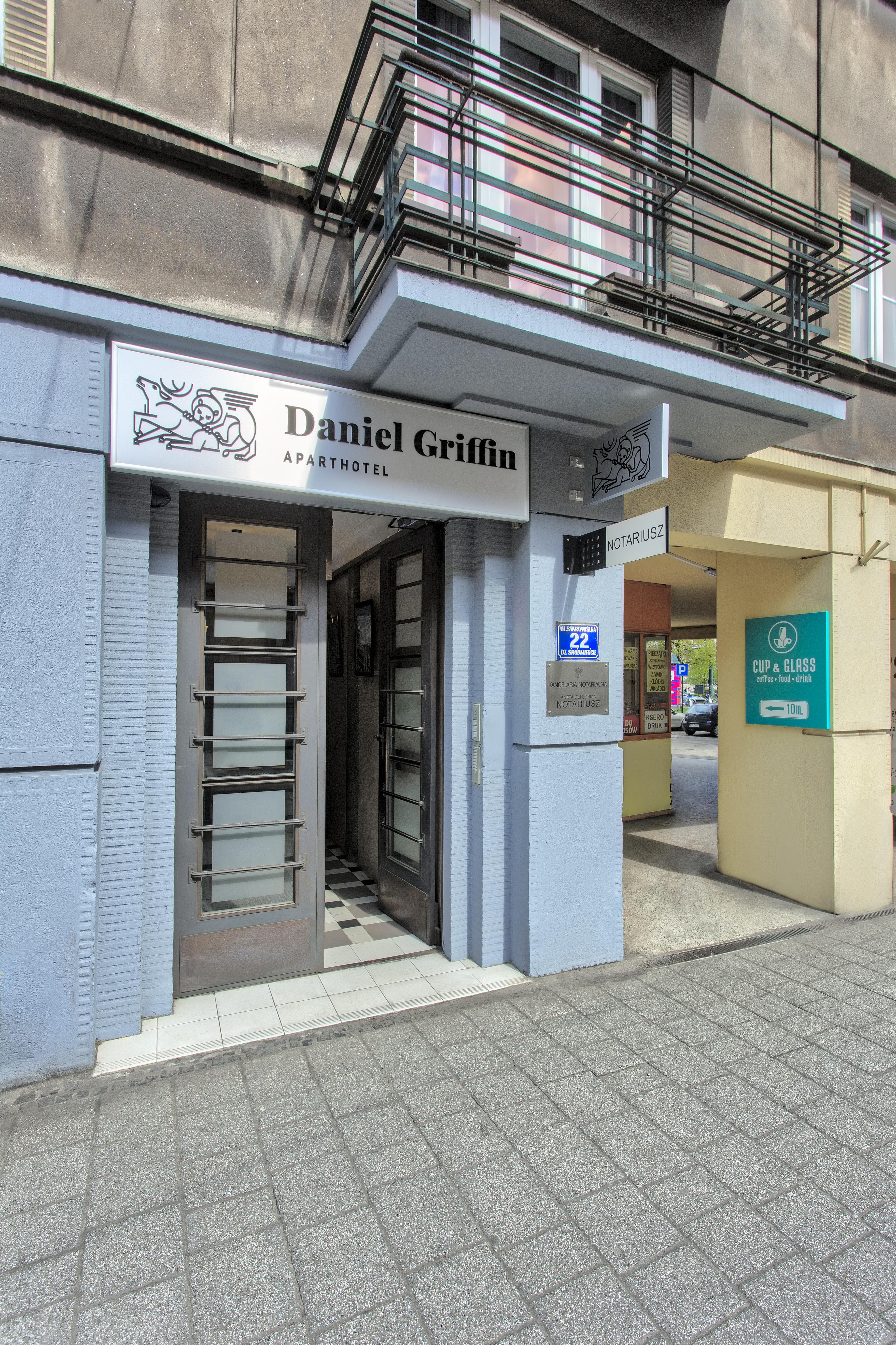 Daniel Griffin By Artery 3*