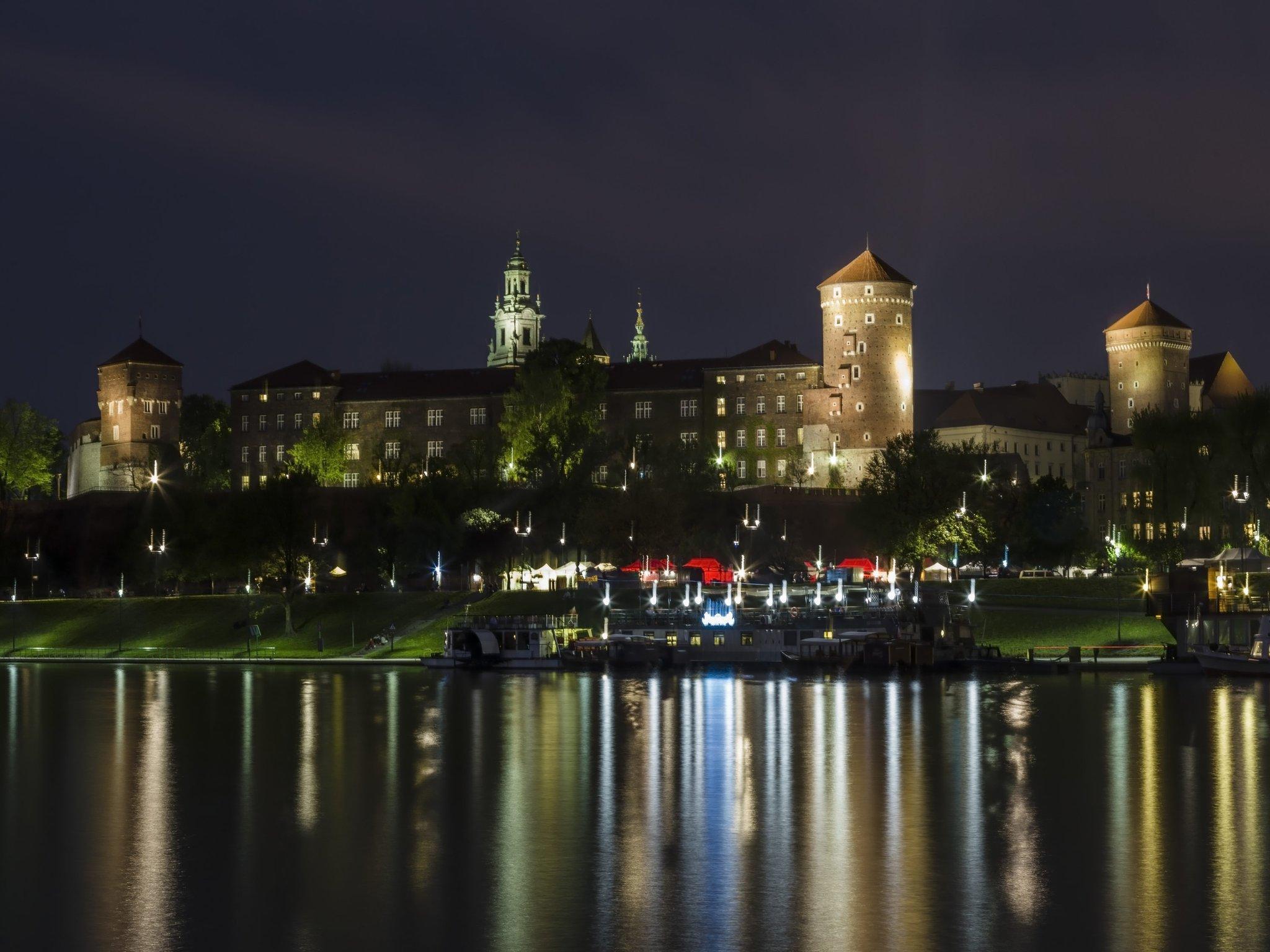 Ibis Centrum Hotel 3*