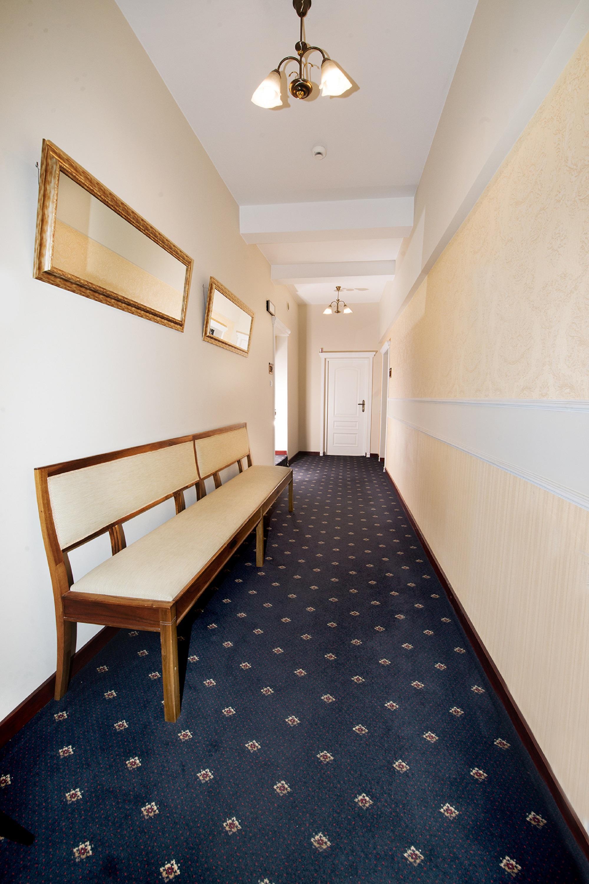 Mikolaj Hotel