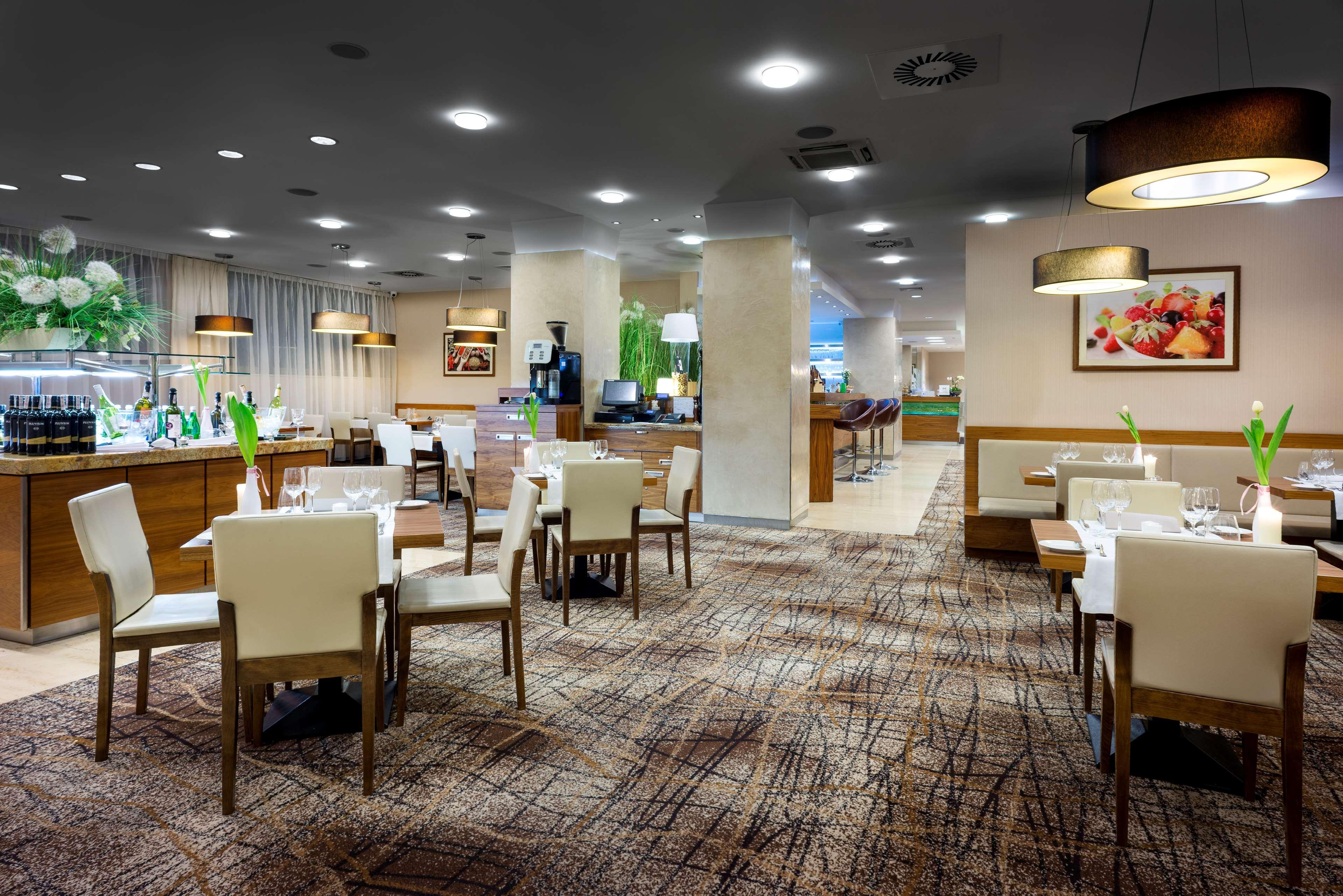Hilton Garden