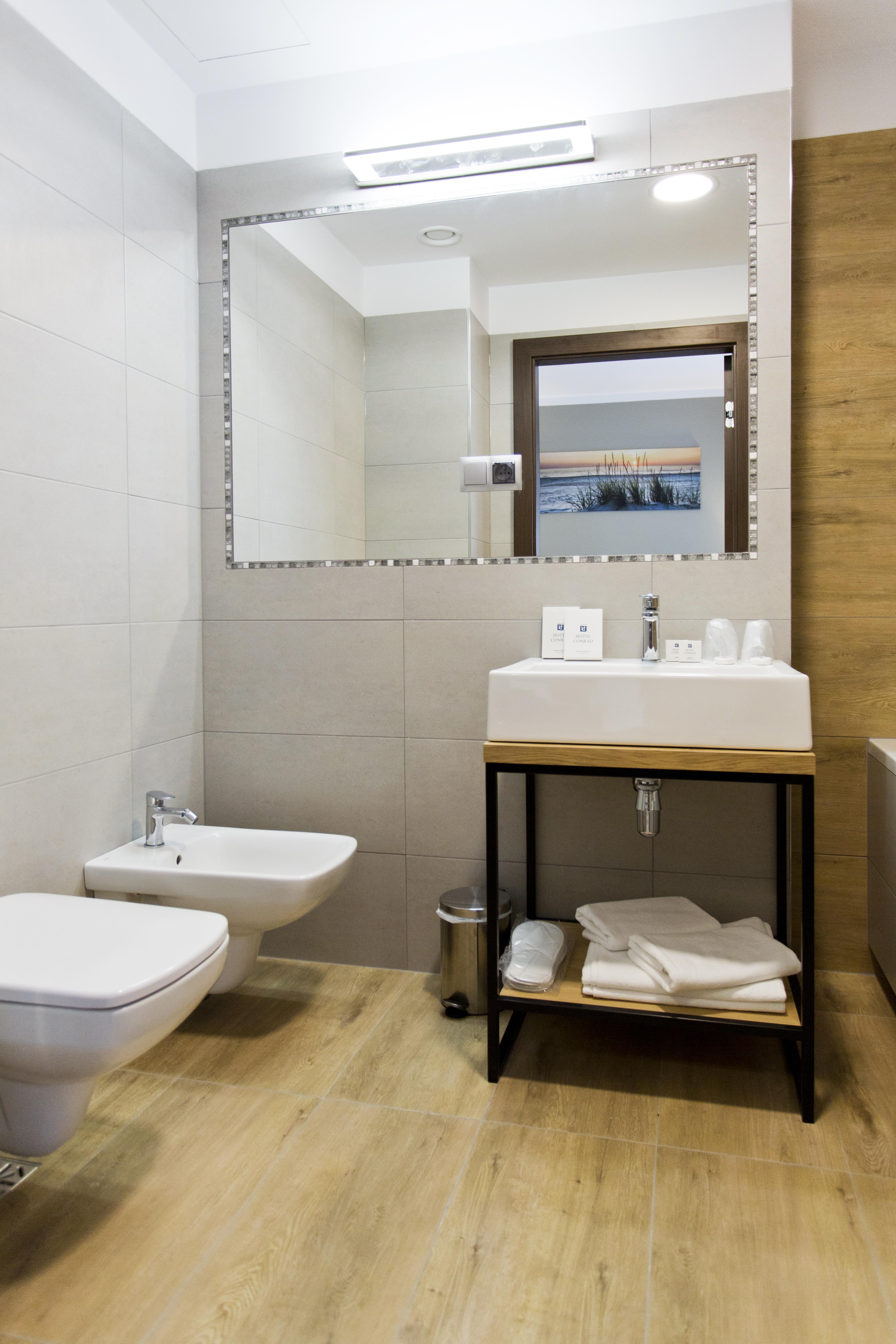Hotel Conrad Comfort 4*