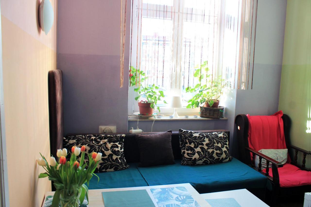 Centrum Sabot Hostel *