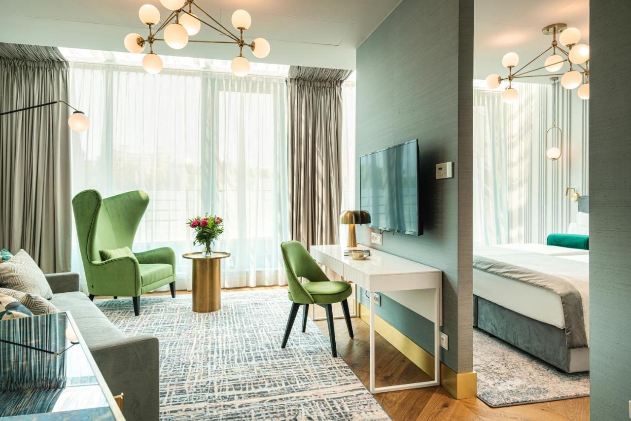 Ferreus Modern Art Deco Hotel 5*