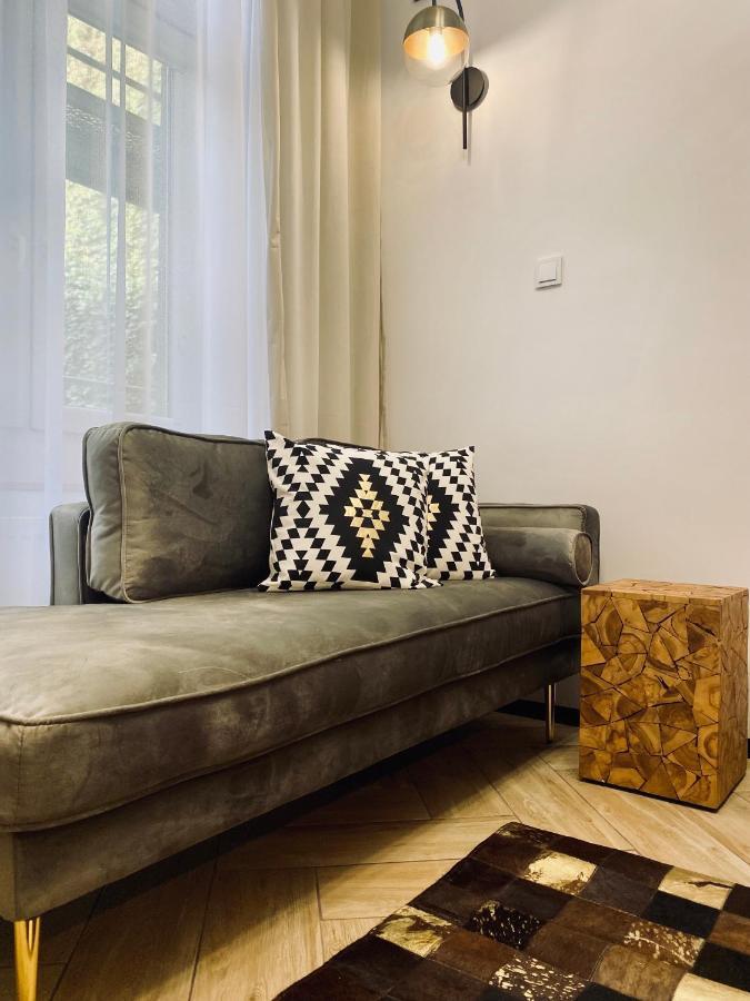 Apartment Premium Jacuzzi For Couples, Old Town
