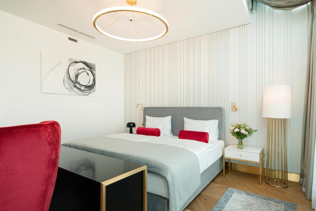 Hotel Ferreus Modern Art Deco 5*