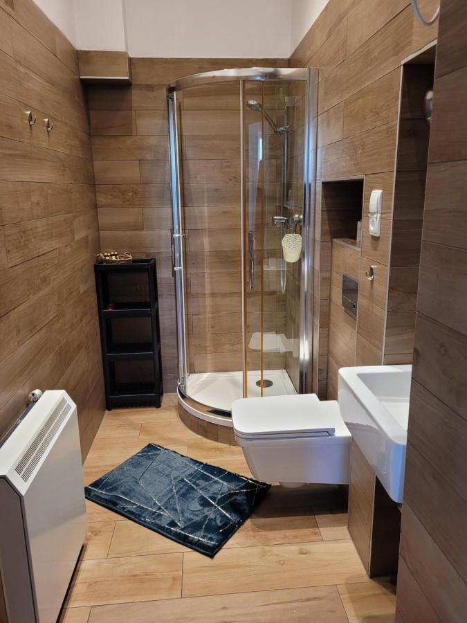 Moments Stare Style And Comfort Netflix Apartament